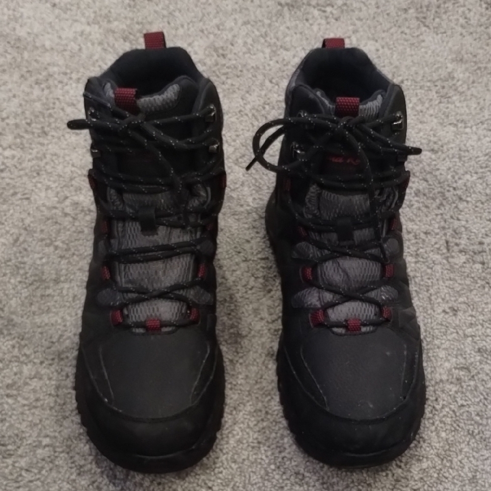 Size 9 Black and Gray High-Top Boots with Padded Collar